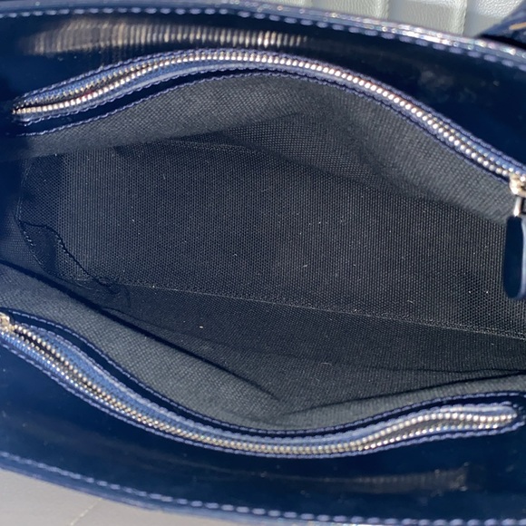 Tod’s Tote - Picture 10 of 15